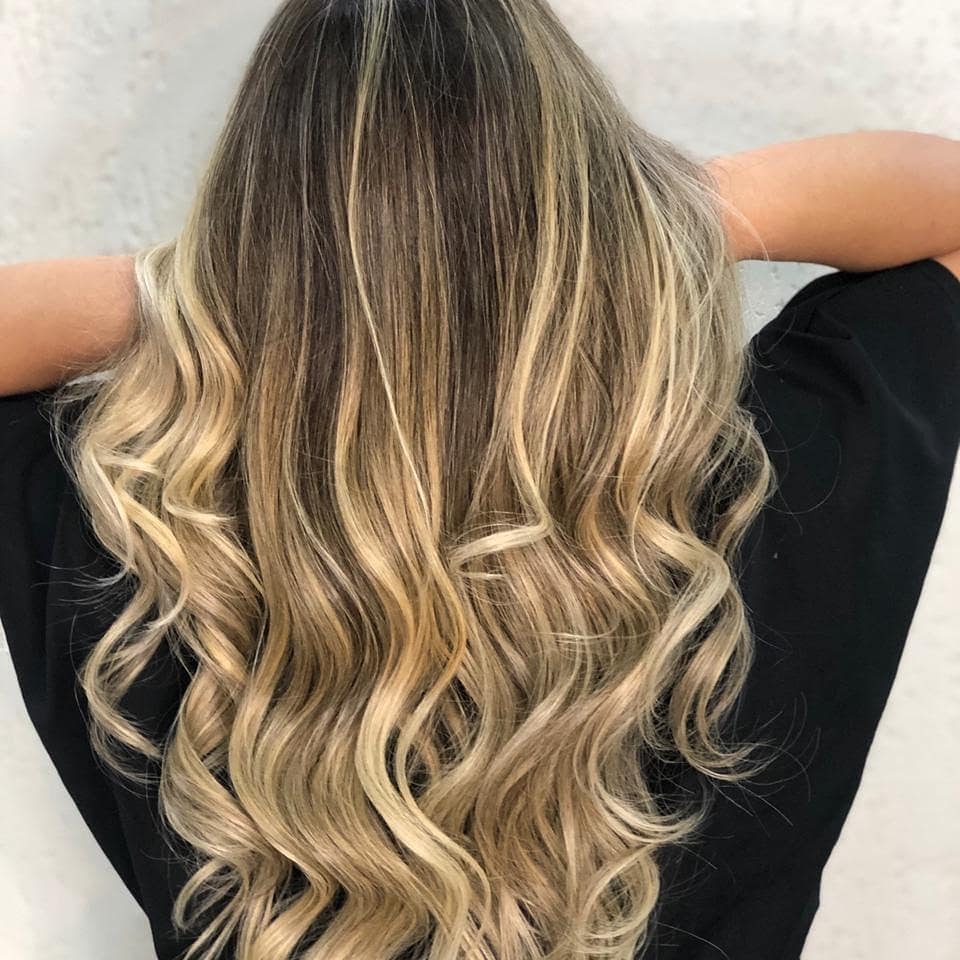 Coloração e Mechas Fabiana Hair