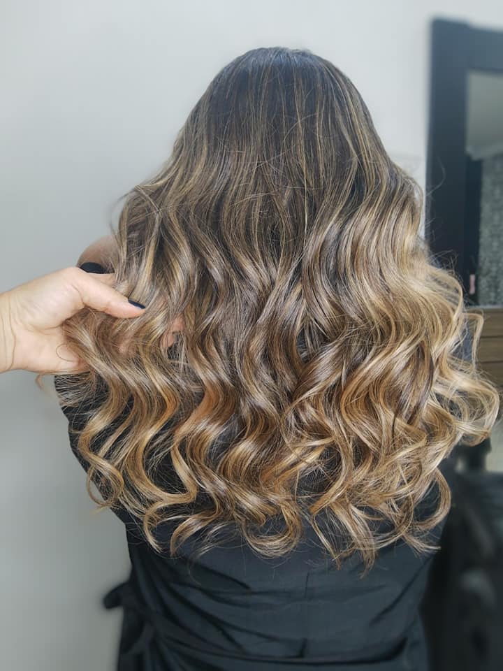 Coloração e Mechas Fabiana Hair