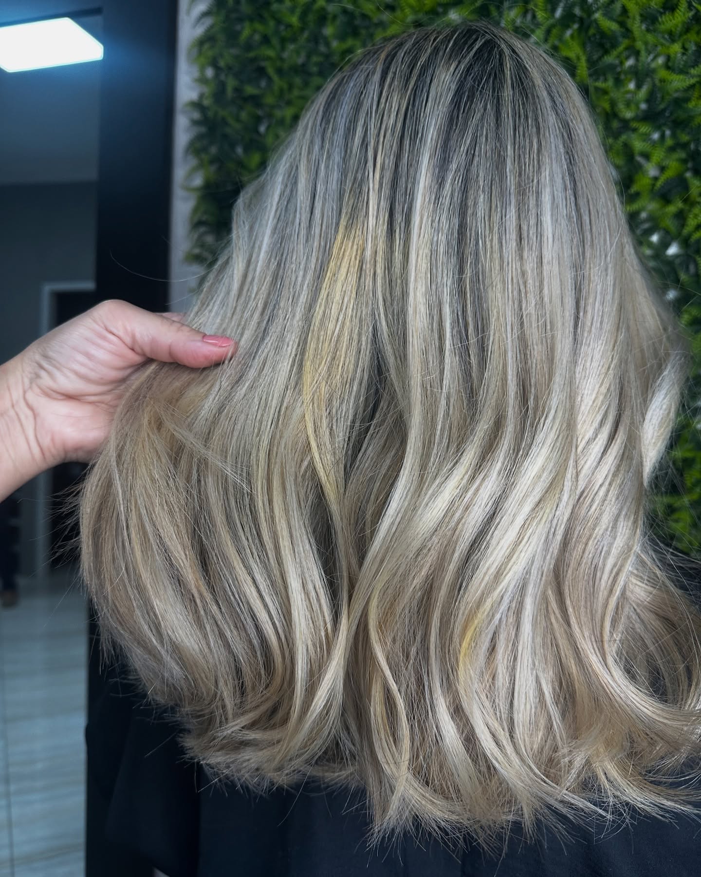 Coloração e Mechas Fabiana Hair